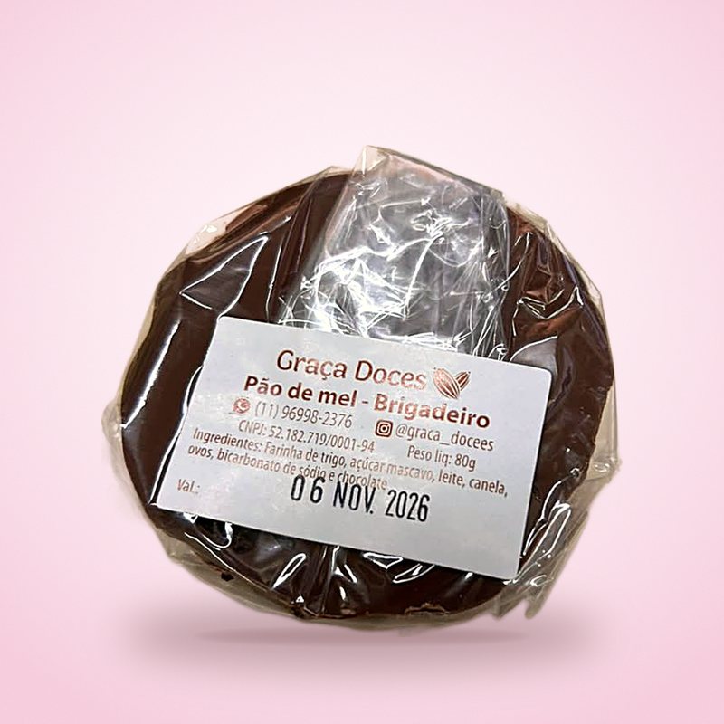 Pão de mel de brigadeiro com a etiqueta da Graça Doces